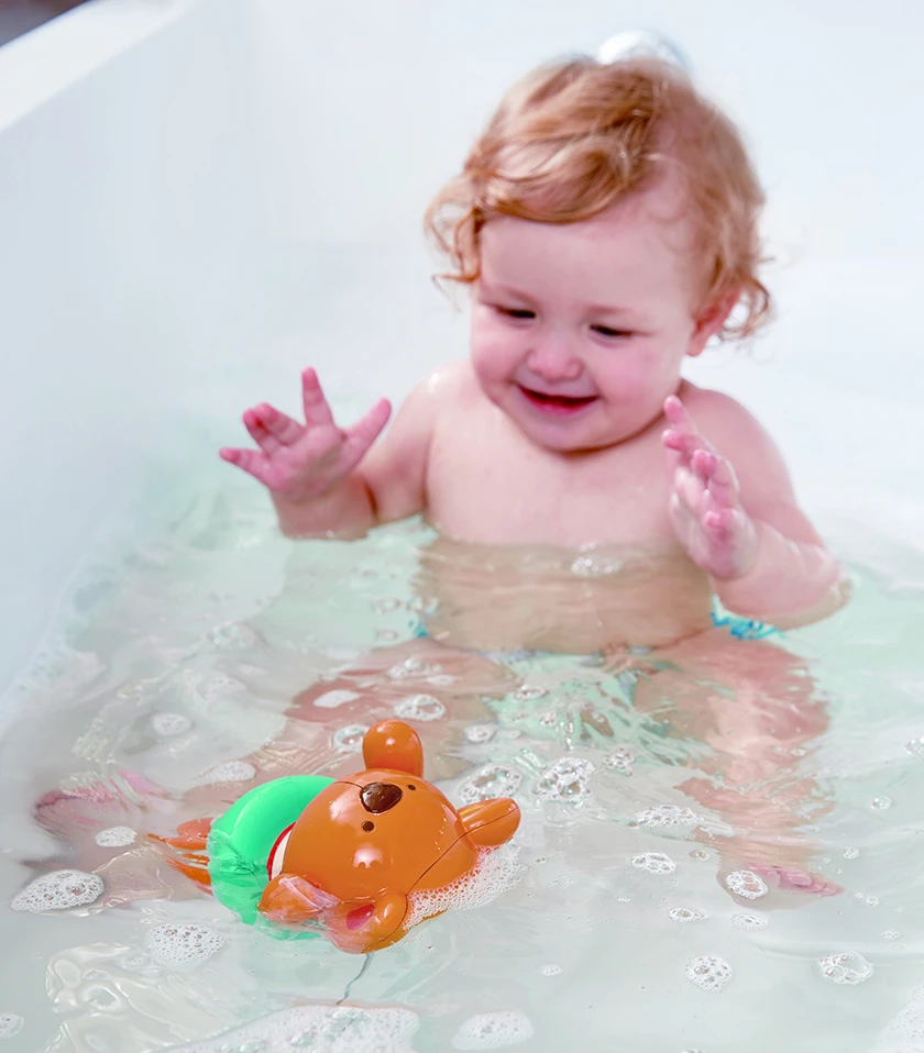 Zwemmer Teddy Opwindfiguurtje – Badspeeltje Hape – Swimmer Teddy Wind-up Toy 8 Zwemmer Teddy Opwindfiguurtje – Badspeeltje Hape – Swimmer Teddy Wind-up Toy - Afbeelding 6