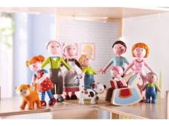 HABA Little Friends Poppenhuispop Papa Michael -Indoor Speelgoed Winkel habe little friends 4