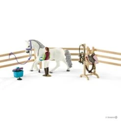Schleich 42389 Manege Met Ruiter En Paarden Horse Club -Indoor Speelgoed Winkel schleich 42389 manege met ruiters en paarden 3