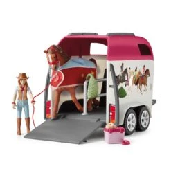 Schleich 42535 Avontuur Met Auto En Trailer HorseClub -Indoor Speelgoed Winkel schleich 42535 avontuur met auto en trailer 3 scaled 1